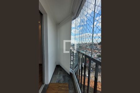Apartamento à venda com 64m², 3 quartos e 1 vaga Apartamento à venda com 64m², 3 quartos e 1 vagaVaranda