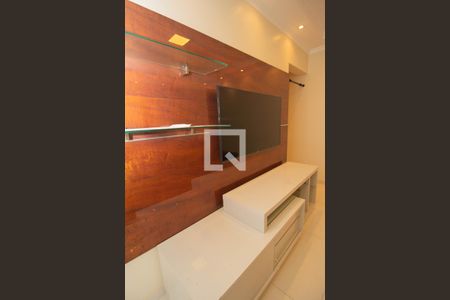 Detalhe Sala de apartamento para alugar com 2 quartos, 62m² em Vila Mangalot, São Paulo