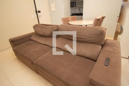 Detalhe Sala de apartamento para alugar com 2 quartos, 62m² em Vila Mangalot, São Paulo