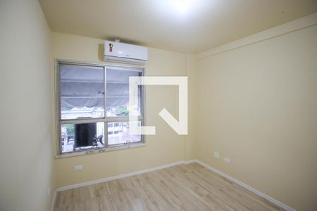 Sala de apartamento à venda com 2 quartos, 58m² em Jacarepaguá, Rio de Janeiro