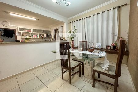 Sala de casa de condomínio para alugar com 3 quartos, 250m² em Jardim Praiano, Guarujá