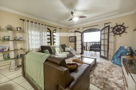 Sala de casa de condomínio para alugar com 3 quartos, 250m² em Jardim Praiano, Guarujá