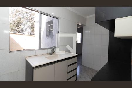 Cozinha de casa para alugar com 1 quarto, 40m² em Jardim Danfer, São Paulo