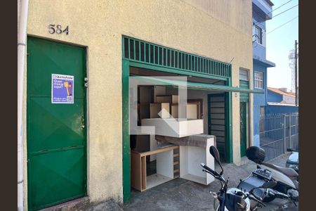 Casa para alugar com 40m², 1 quarto e sem vaga Casa para alugar com 40m², 1 quarto e sem vagaFachada e plaquinha