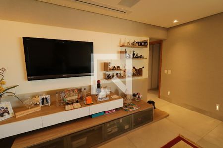 Apartamento à venda com 126m², 2 quartos e 4 vagasSala