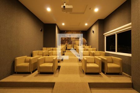 Apartamento à venda com 126m², 2 quartos e 4 vagasÁrea Comum - Cinema