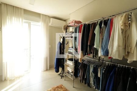 Apartamento à venda com 126m², 2 quartos e 4 vagasSuite 2 - Closet