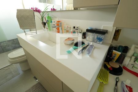 Apartamento à venda com 126m², 2 quartos e 4 vagasBanheiro Suite 2