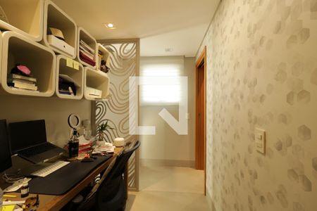 Apartamento à venda com 126m², 2 quartos e 4 vagasSala - Escritório