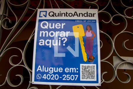 Fachada de casa à venda com 3 quartos, 180m² em Vila Scarpelli, Santo André