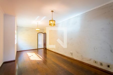 Sala de casa à venda com 3 quartos, 180m² em Vila Scarpelli, Santo André