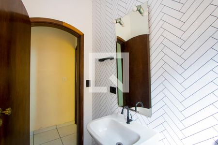 Lavabo de casa à venda com 3 quartos, 180m² em Vila Scarpelli, Santo André