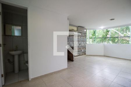 Quarto de kitnet/studio para alugar com 1 quarto, 25m² em Vargem Grande, Rio de Janeiro