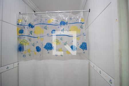 Banheiro de kitnet/studio para alugar com 1 quarto, 25m² em Vargem Grande, Rio de Janeiro