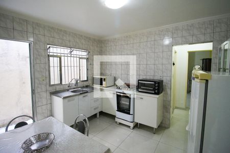 Casa para alugar com 150m², 2 quartos e 2 vagas Casa para alugar com 150m², 2 quartos e 2 vagasCozinha