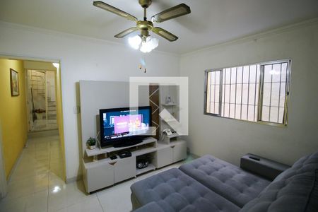 Sala  de casa para alugar com 2 quartos, 150m² em Jardim Pedro José Nunes, São Paulo