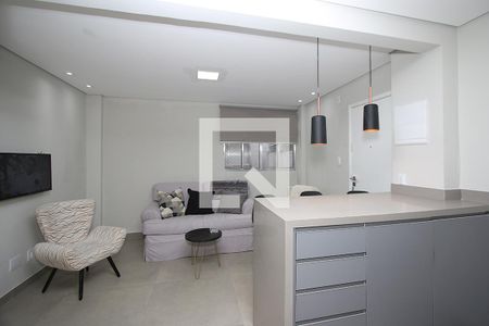 Sala e Cozinha de apartamento à venda com 2 quartos, 58m² em Pinheiros, São Paulo