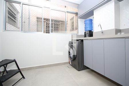 Apartamento à venda com 58m², 2 quartos e sem vaga Apartamento à venda com 58m², 2 quartos e sem vagaÁrea de Serviço