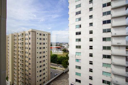 Vista da Sala de apartamento para alugar com 2 quartos, 56m² em Colubande, São Gonçalo