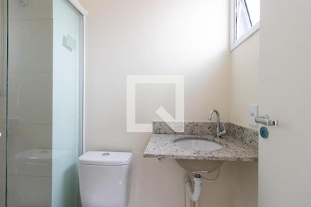 Banheiro de kitnet/studio à venda com 1 quarto, 26m² em Vila Nilo, São Paulo