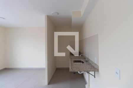 Quarto/Cozinha de kitnet/studio à venda com 1 quarto, 26m² em Vila Nilo, São Paulo