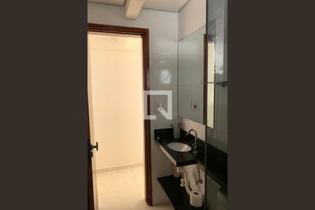 Apartamento para alugar com 70m², 2 quartos e 1 vaga Apartamento para alugar com 70m², 2 quartos e 1 vagaBanheiro