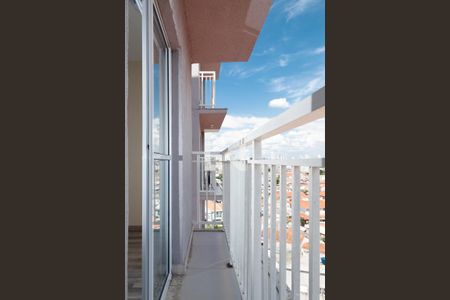 sacada  de kitnet/studio à venda com 0 quarto, 26m² em Vila Nilo, São Paulo
