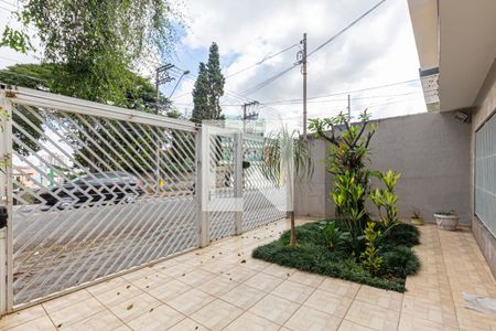 Casa à venda com 209m², 3 quartos e 4 vagas Casa à venda com 209m², 3 quartos e 4 vagasGaragem / Frente do Imóvel