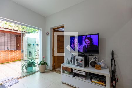 Casa à venda com 209m², 3 quartos e 4 vagas Casa à venda com 209m², 3 quartos e 4 vagasSala de TV