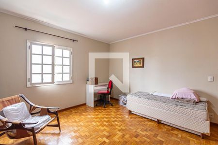 Casa à venda com 209m², 3 quartos e 4 vagas Casa à venda com 209m², 3 quartos e 4 vagasQuarto 2