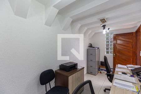 Casa à venda com 209m², 3 quartos e 4 vagas Casa à venda com 209m², 3 quartos e 4 vagasEscritorio