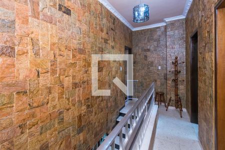 Casa à venda com 200m², 5 quartos e 3 vagas Casa à venda com 200m², 5 quartos e 3 vagasHall do 2º andar