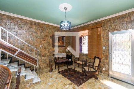 Casa à venda com 200m², 5 quartos e 3 vagas Casa à venda com 200m², 5 quartos e 3 vagasSala