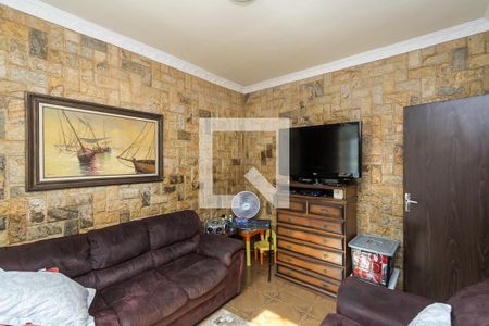 Casa à venda com 200m², 5 quartos e 3 vagas Casa à venda com 200m², 5 quartos e 3 vagasQuarto 1 (1º andar)