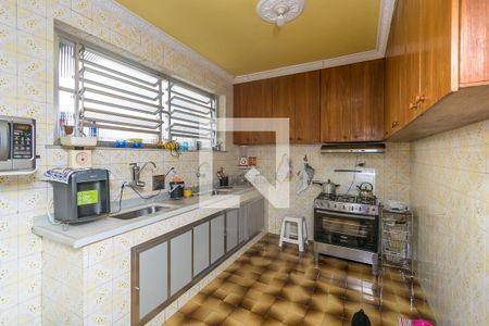 Casa à venda com 200m², 5 quartos e 3 vagas Casa à venda com 200m², 5 quartos e 3 vagasCozinha