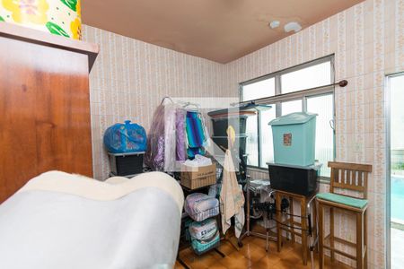 Casa à venda com 200m², 5 quartos e 3 vagas Casa à venda com 200m², 5 quartos e 3 vagasQuarto de Serviço