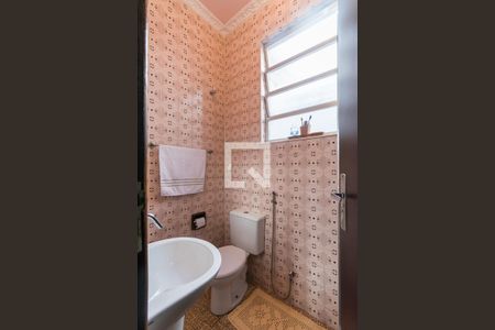 Casa à venda com 200m², 5 quartos e 3 vagas Casa à venda com 200m², 5 quartos e 3 vagasBanheiro da Suíte