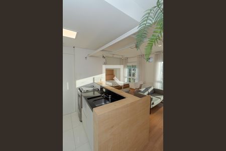 Cozinha de apartamento para alugar com 1 quarto, 36m² em Três Figueiras, Porto Alegre