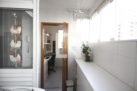 Apartamento para alugar com 100m², 3 quartos e 1 vagaÁrea de Serviço