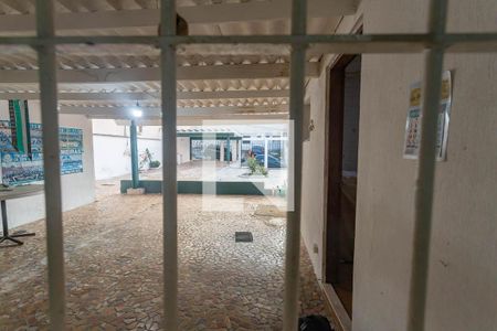 Casa à venda com 250m², 2 quartos e 5 vagasVista da cozinha 