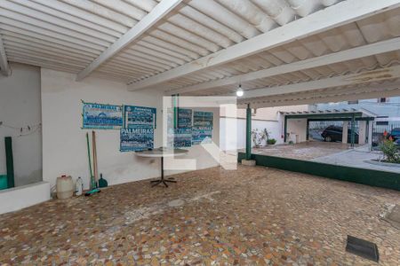 Casa à venda com 250m², 2 quartos e 5 vagasQuintal 