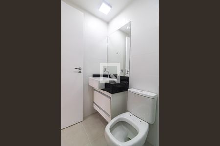 Banheiro de apartamento para alugar com 1 quarto, 25m² em Perdizes, São Paulo