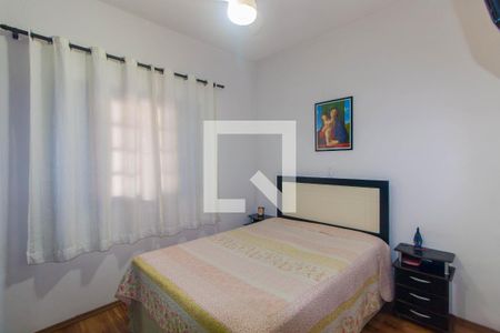 Casa para alugar com 200m², 2 quartos e 2 vagas Casa para alugar com 200m², 2 quartos e 2 vagasSuíte