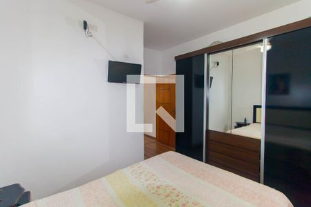 Casa para alugar com 200m², 2 quartos e 2 vagas Casa para alugar com 200m², 2 quartos e 2 vagasSuíte