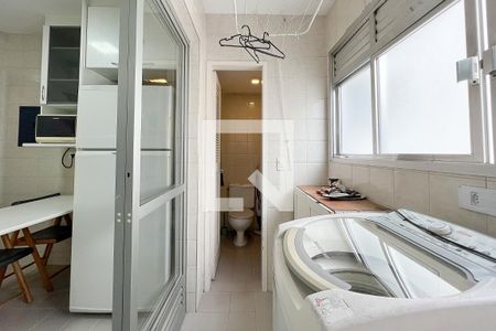 Apartamento para alugar com 70m², 3 quartos e 1 vagaÁrea de Serviço