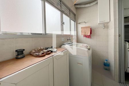 Apartamento para alugar com 70m², 3 quartos e 1 vagaÁrea de Serviço