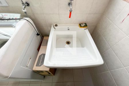 Apartamento para alugar com 70m², 3 quartos e 1 vagaÁrea de Serviço