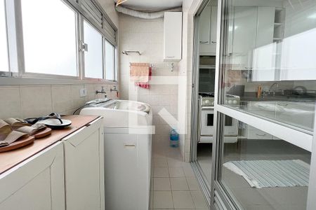 Apartamento para alugar com 70m², 3 quartos e 1 vagaÁrea de Serviço