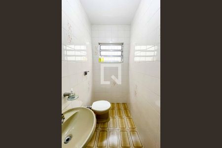 Banheiro de casa à venda com 4 quartos, 120m² em Parque Sao Domingos, São Paulo