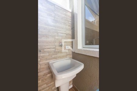 Casa de condomínio à venda com 60m², 2 quartos e 1 vaga Casa de condomínio à venda com 60m², 2 quartos e 1 vagaÁrea de Serviço